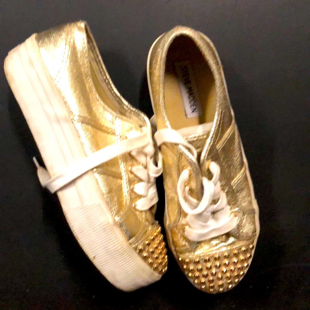 Steve Madden platform tennis shoes